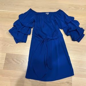 Chelsea 28 satin blue dress size small